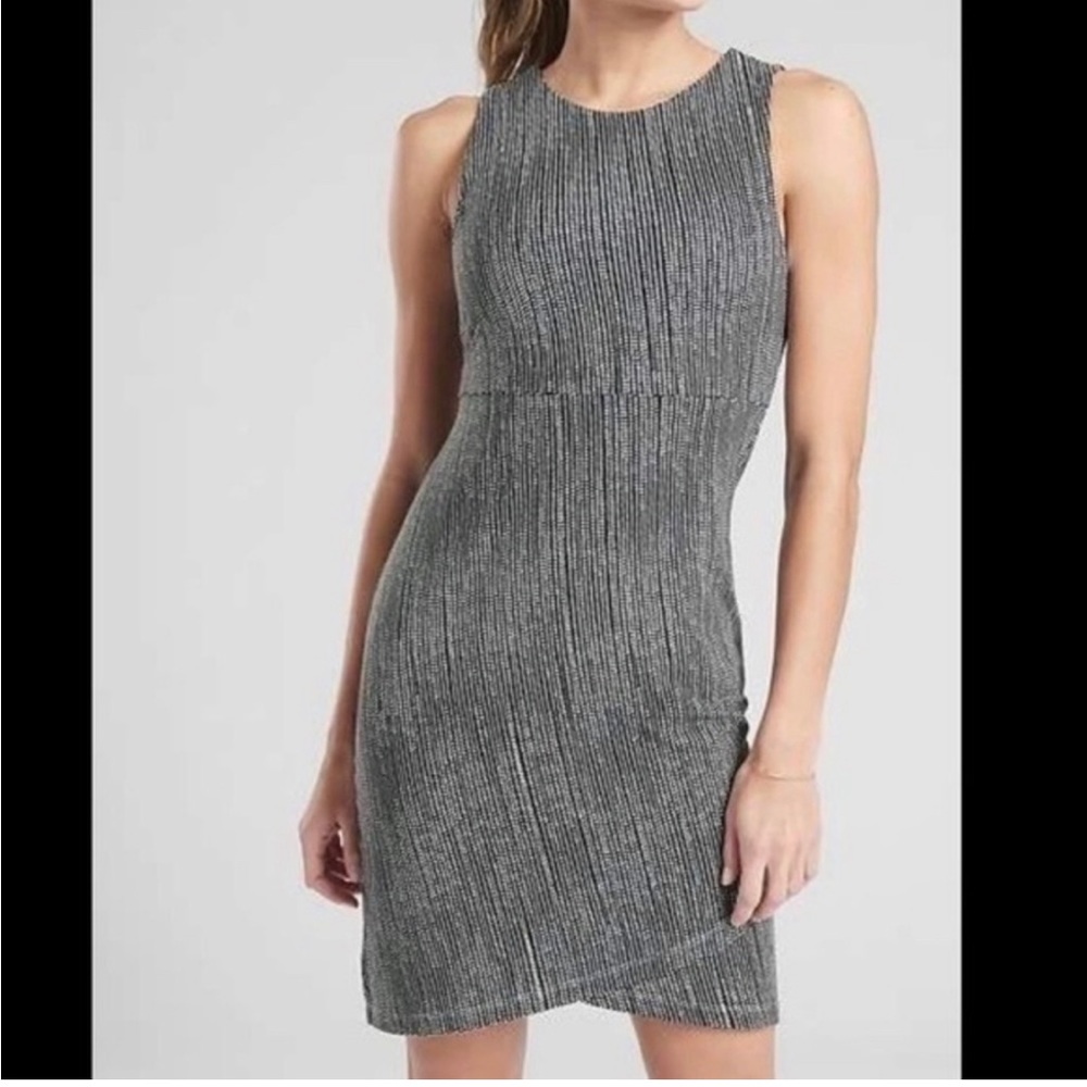 NWT Semi fitted La Palma Printed Athleta dress